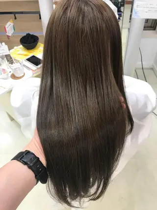 ロング 💫カットはなんでも 得意です✂️のヘアスタイル