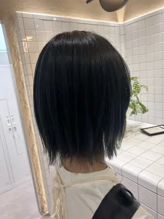 ミディアム カラー SALOWIN 新宿三丁目me+所属・レイヤー/ボブ/ 髪質改善/石井ハルカのヘアスタイル