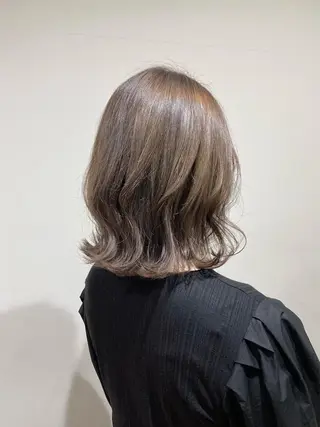 ミディアム 梅山 美侑のヘアスタイル