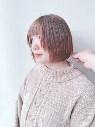 ミディアム とうい/パーマボブ/ くせ毛/丸みボブのヘアスタイル