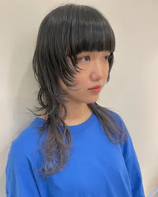 セミロング ブリーチ/ウルフ ハッシュカット/石山のヘアスタイル