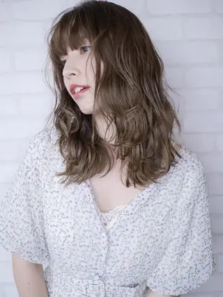 セミロング カラー パーマ ヘアアレンジ メンズ キッズ ネイル マツエク・マツパ premier modelsのヘアスタイル