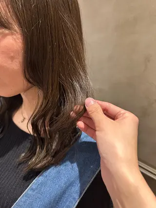セミロング カラー 成田 智彩のヘアスタイル