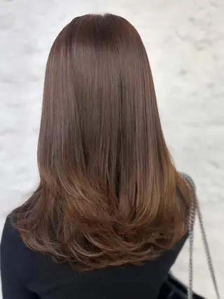 ロング 片山 藍里のヘアスタイル