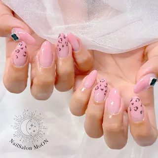 ネイル MoON...❤︎ MeGuのネイルデザイン