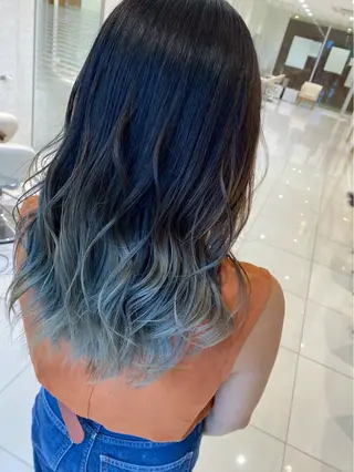 ロング カラー 新規様限定クーポン 有り西澤駿のヘアスタイル