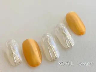 ネイル 【尾下】 ロイヤル•セラピストのネイルデザイン