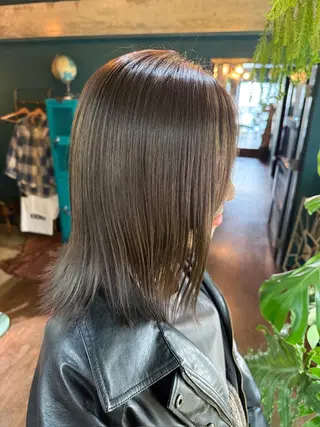ミディアム カラー vivre libre所属・仲村 真里奈のヘアスタイル