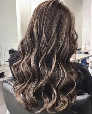 ロング REDEAL ope.所属・KAIRI/大宮/ メンズバレイヤージュのヘアスタイル