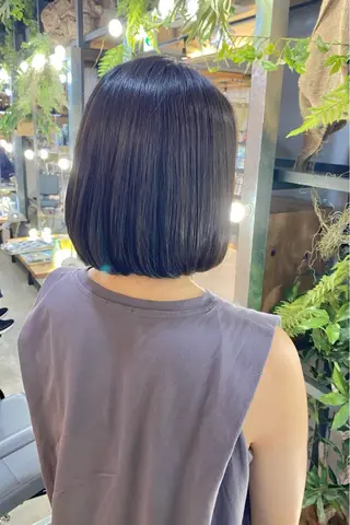 ミディアム 菊地 紗矢のヘアスタイル