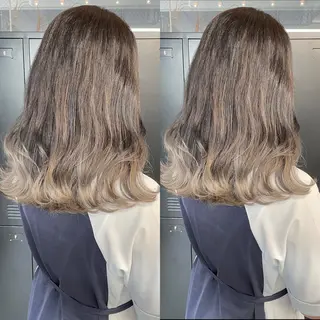 セミロング 韓国風レイヤー ハイトーンRYOTAのヘアスタイル
