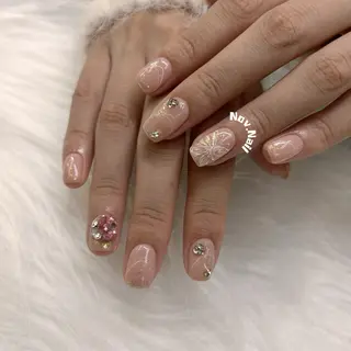 ネイル Nov. ネイルサロンのネイルデザイン