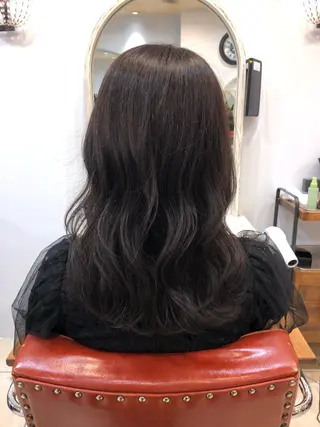 ミディアム \脱・うねり& 広がり/gite菊のヘアスタイル