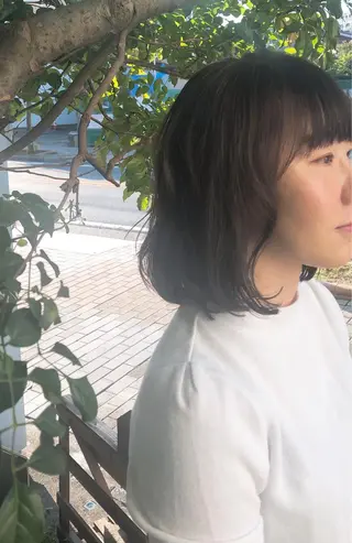 ミディアム 本山　くせ毛のカット 尾島光季のヘアスタイル