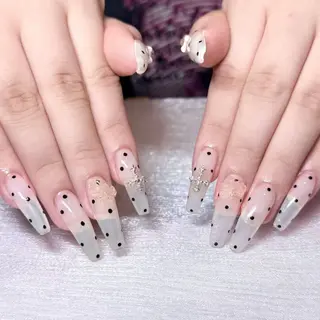 ネイル yu ri 🌹のネイルデザイン