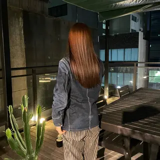 ロング パーマ yuri/オリーブ/ 暖色カラー/レイヤーのヘアスタイル