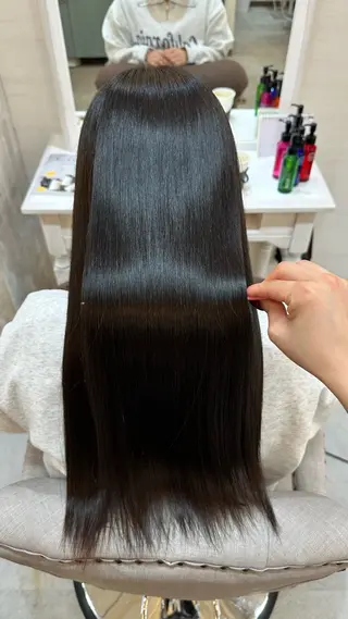 ロング 🖤ほのか/ツヤ髪 /髪質改善/縮毛矯正のヘアスタイル