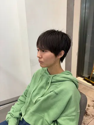 ショート nok所属・レイヤー/ベージュ/ どますず🌺のヘアスタイル