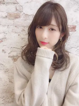 ミディアム カラー ヘアアレンジ 當間 大知のヘアスタイル