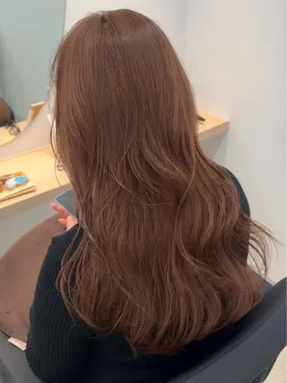 ロング カラー soso.所属・上原 ティファニーのヘアスタイル