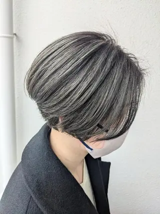 ショート カラー 小川 健治✨のヘアスタイル