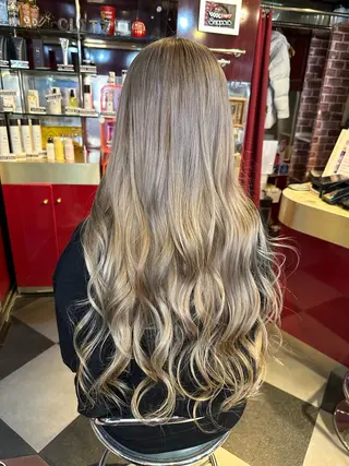 ロング カラー カット/ピンク/ ラベンダー/長谷恵花のヘアスタイル