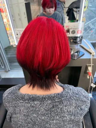 ショート カラー🌈/カット /栄/misa👻のヘアスタイル