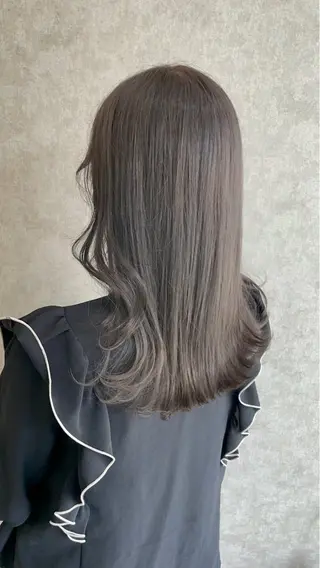 ミディアム カラー Taku /ケアハイトーンのヘアスタイル