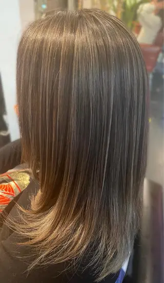 ミディアム アフィロス所属・五十嵐 舞のヘアスタイル