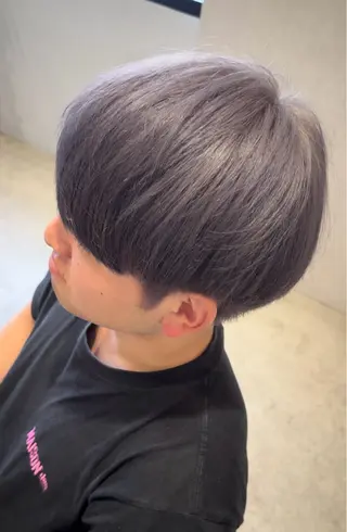 カラー 保坂 瞭のヘアスタイル