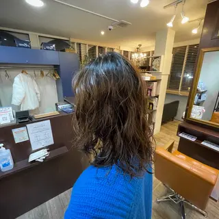 ミディアム パーマ Miyamoto Yasuchikaのヘアスタイル