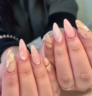 ネイル Emma Jewel🏛️♡のネイルデザイン
