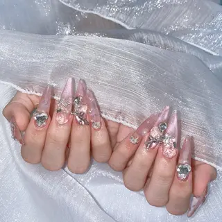 ネイル Annailsalon所属・E miのネイルデザイン