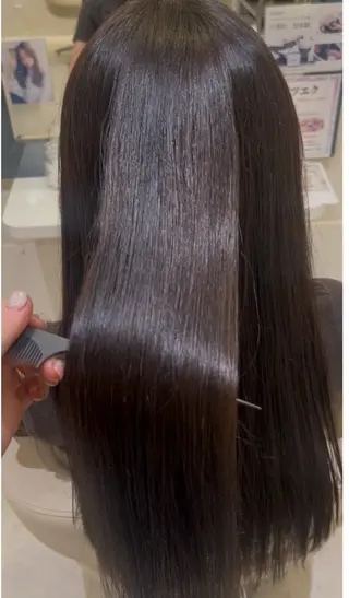 カラー 夏見 沙帆のヘアスタイル