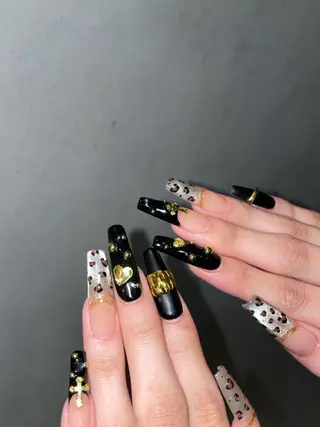 ネイル GO TODAY シェアサロン 渋谷Amiu店所属・渋谷ネイル🎀 y2k/海外ネイルのネイルデザイン