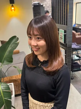 ミディアム gimmick自由が丘所属・自由が丘/駅近/艶髪 /骨格補正/土屋優希のヘアスタイル