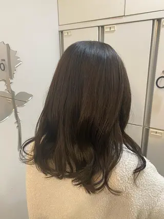 ミディアム ELEN 新百合ヶ丘のヘアスタイル