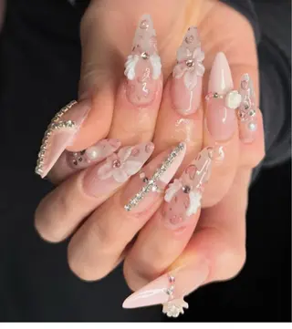 ネイル Lyna 池袋のネイルデザイン