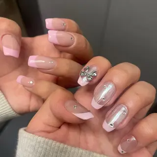 ネイル HENECY🎀 Rinのネイルデザイン