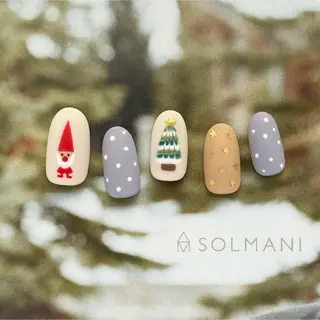 ネイル SOLMANI 予約担当のネイルデザイン