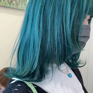 ミディアム カラー ケアブリーチ 坪井佑樹のヘアスタイル