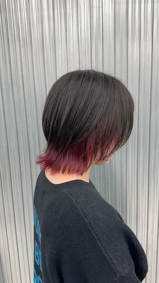 ショート カラー 🌈インナーカラー 手塚直生のヘアスタイル