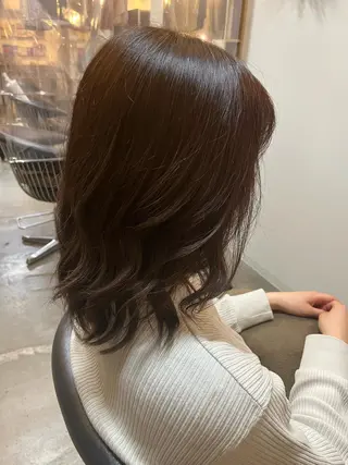カラー 三品 早妃のヘアスタイル