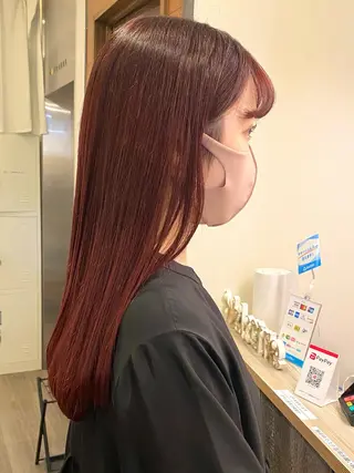 セミロング カラー ANNA /艶髪/ハイトーンのヘアスタイル