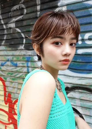 ショート カラー 🉐レイヤー/塩見 弘樹🉐渋谷のヘアスタイル