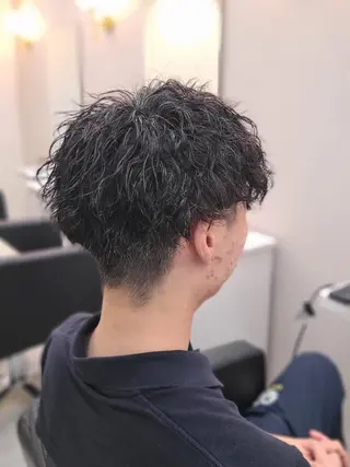 ショート パーマ メンズ 桐島 令奈のヘアスタイル