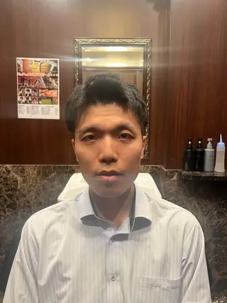 ショート ヒロ銀座バーバーショップ丸の内所属・秋山 琳太のヘアスタイル