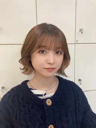 ミディアム ヘアアレンジ 前髪/顔周り/透明感 艶カラーとどさんのヘアスタイル