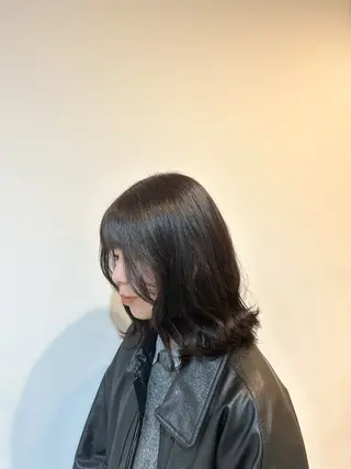ミディアム カラー 川端 明莉のヘアスタイル