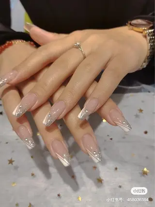 ネイル 💅E•U•B NAIL🌹所属・横浜市中区曙町 ネイルE·U·Bのネイルデザイン